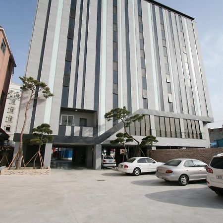 Hotel Oscar Suite Gunsan-si Exterior photo