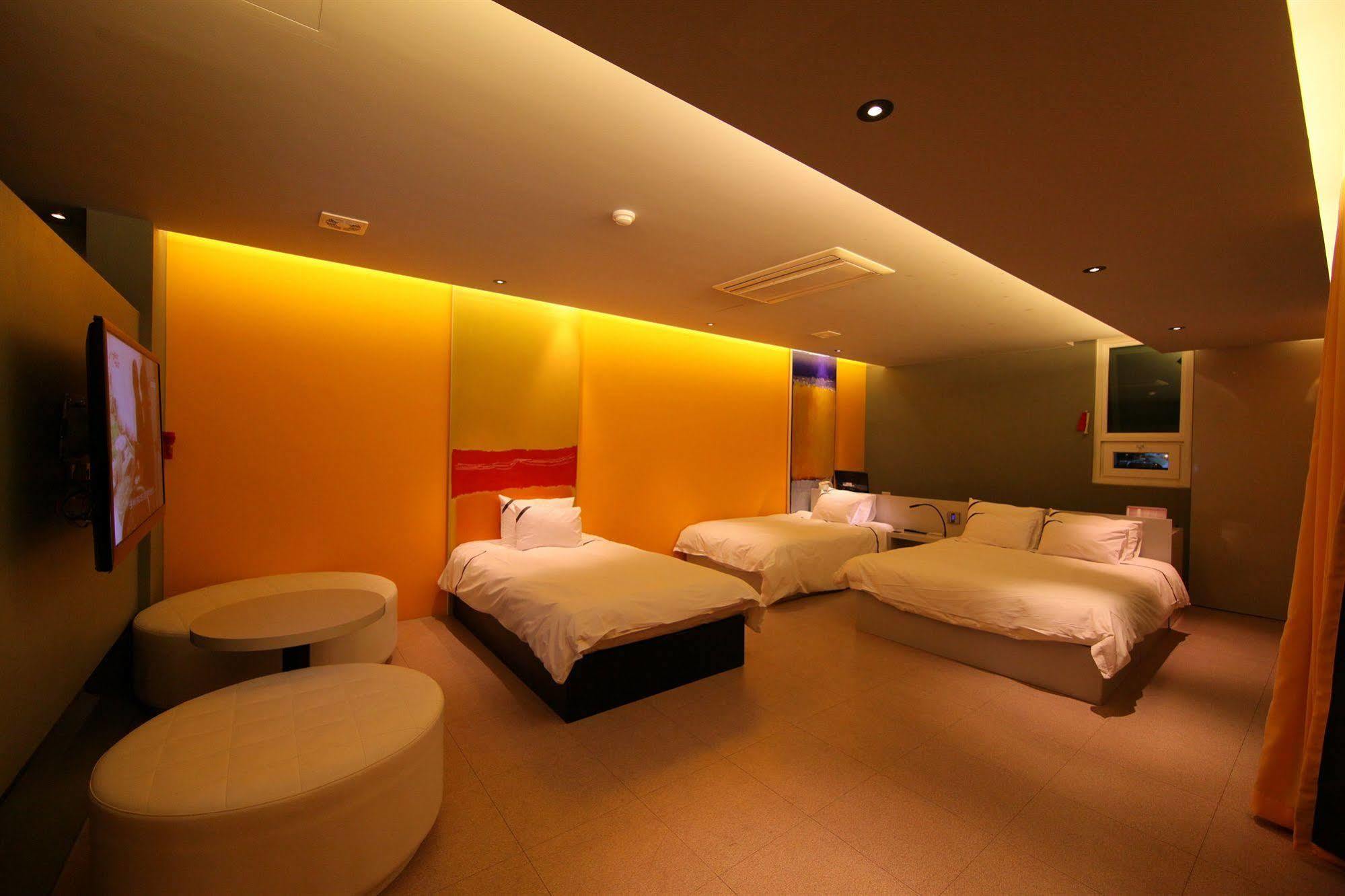 Hotel Oscar Suite Gunsan-si Exterior photo