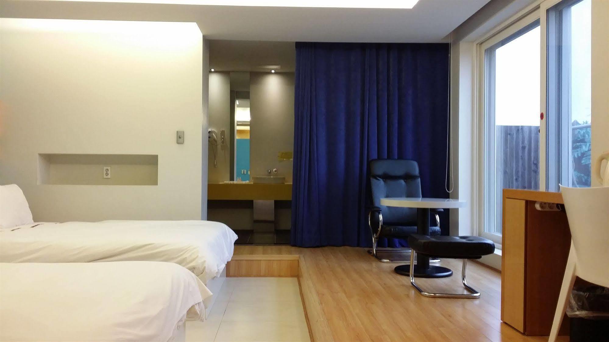 Hotel Oscar Suite Gunsan-si Exterior photo